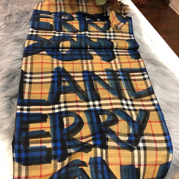 Burberry marker graffiti blue scarf - Picture 2 of 5